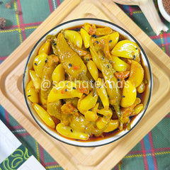 Lahsan Mirch Pickle (Lahsan Mirch Achar)