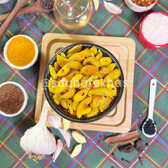 Desi Lahsan Pickle (Desi Lahsan Achar)