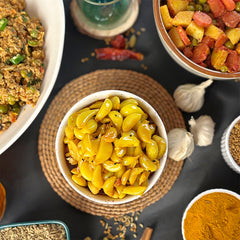 Desi Lahsan Pickle دیسی لہسن اچار