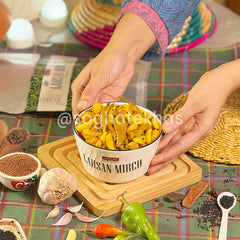 Lahsan Mirch Pickle (Lahsan Mirch Achar)