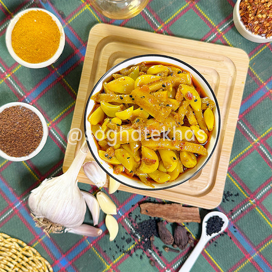 Moringa Lahsan Pickle سوہنجنا لہسن اچار