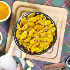 Desi Lahsan Pickle دیسی لہسن اچار